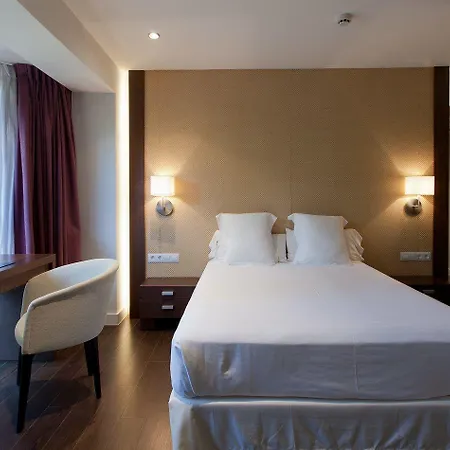 Mr Les Rotes Hotel