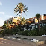 Mr Les Rotes Hotel 4*