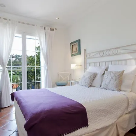Mr Les Rotes Otel