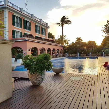 Mr Les Rotes Otel 4*