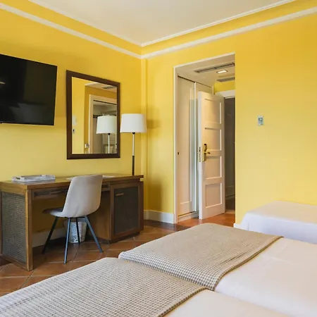Otel Mr Les Rotes