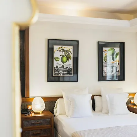 Mr Les Rotes Otel 4*