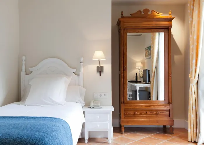 Mr Les Rotes Otel 4*