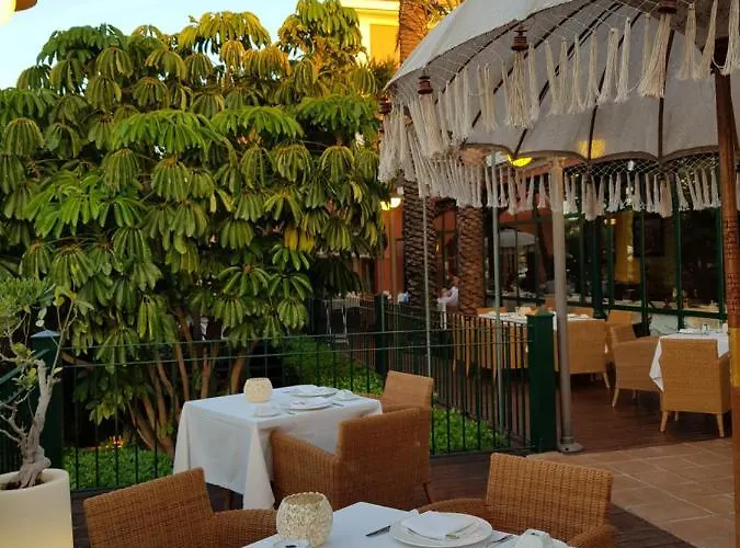 Otel Mr Les Rotes 4*