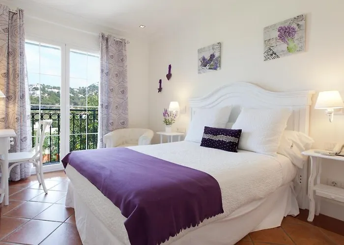 Otel Mr Les Rotes 4*