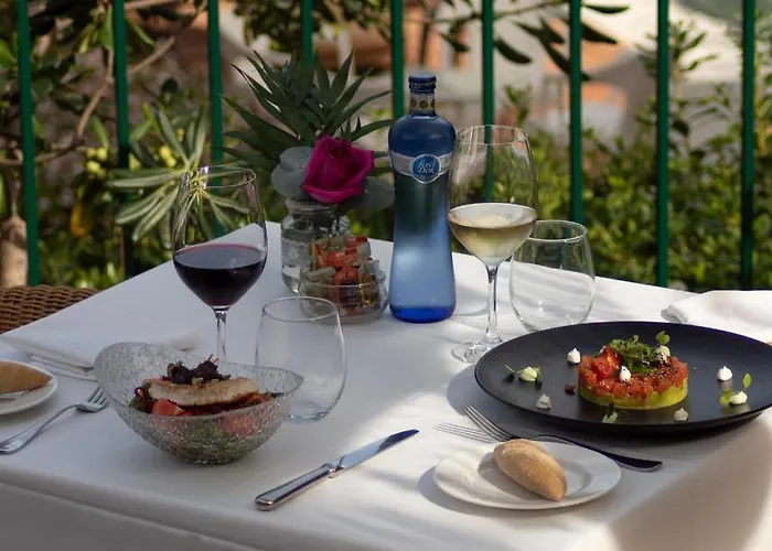 Hotel Mr Les Rotes 4*